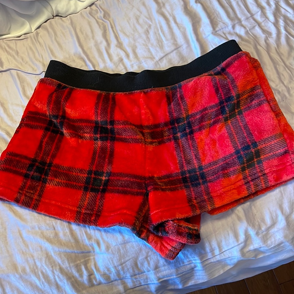 pink pajama pants